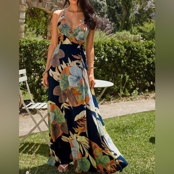 SHEIN Dresses & Skirts - Tropical Print Navy Open Back Thigh Slit Maxi Dress Size Large